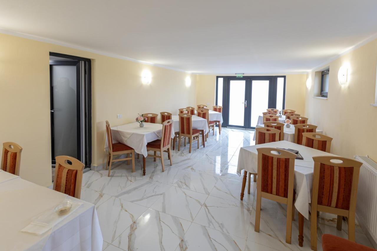 Villa Class Sînmartin Εξωτερικό φωτογραφία
